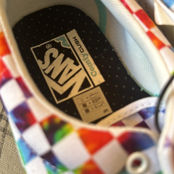 #40❤️/55❤️ BNWT Vans ComfyCush Era Tie-Dye Rainbow Checkerboard Skate Shoes - Picture 6 of 9